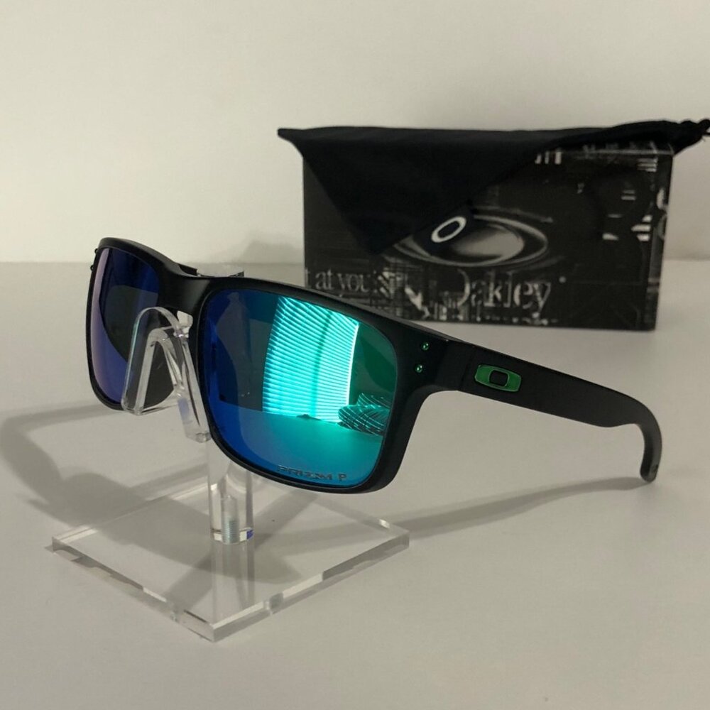 Oakley Holbrook Matte Black Frame 9102 Green Polarized - Picture 2 of 7